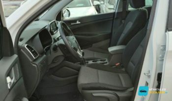 SUV Hyundai Tucson 1.6 CRDi 136ch, blanc, habitacle, à saisir chez Hyundai Occasions Saint-Pierre 974