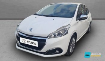 citadine occasion 5 portes, peugeot 208 1.2 PureTech 82ch, vue avant, Hyundai Saint-Denis 974
