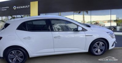 Vente voiture de la Renault Megane TCe 140ch équilibre EDC véhicule d'occasion à La Réunion