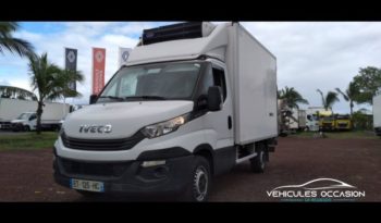 fourgon iveco daily 35S Fg, vue avant, à saisir Le Parc Occasions Gbh Comptoir des Isles Etang Sale 974