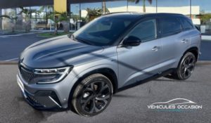 renault austral SUV d'occasion, modèle hybride de 2023, vue avant, renault saint denis 974