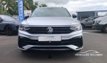 SUV hybride d'occasion, Volkswagen Tiguan 1.4 eHybrid 245ch, face avant, à saisir chez Cotrans Le Port 974