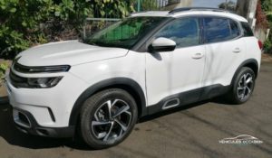 Vue avant du Citroën C5 Aircross Feel BHDI 130 S&S EAT8, SUV d'occasion à vendre - Véhicules Occasion La Réunion