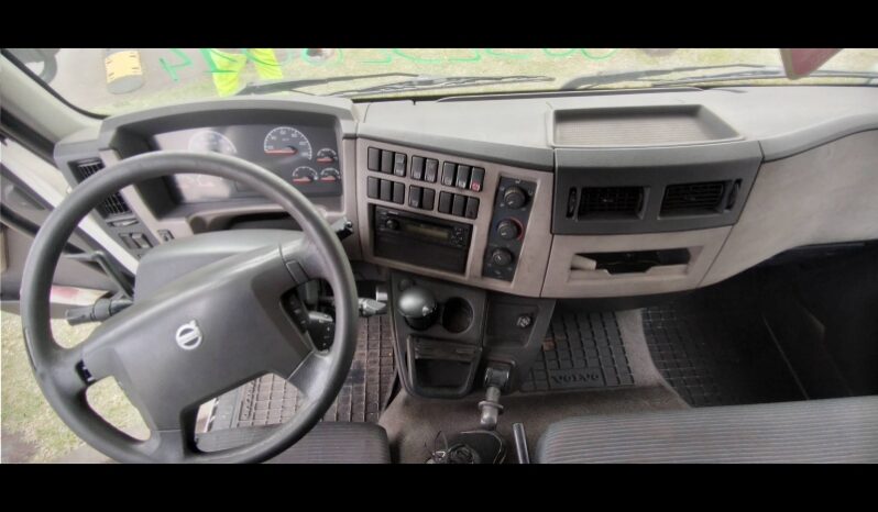 VOLVO FL 280-18t 17 palettes CELLULE HAYON complet