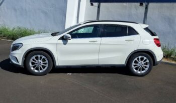 Occasion vehicule Reunion Mercedes-benz manuelle en vente à La Réunion.