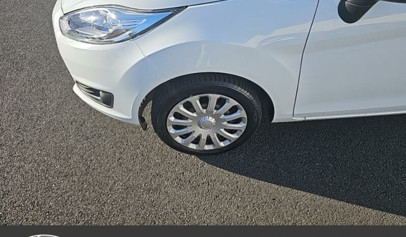 FORD Fiesta 1.0 EcoBoost 100ch Stop&Start Titanium 5p complet