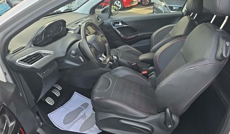 PEUGEOT 208 1.2 PureTech 110ch GT Line S&S 5p complet
