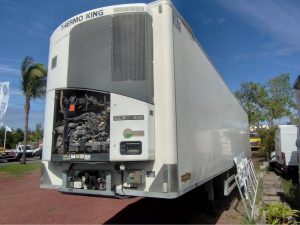 Vente Renault Trucks C remorque mono temp hayon retractable 13 m 32 palettes Leparc-gbh Comptoir Des Isles, La Reunion.