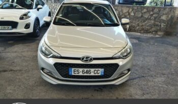 Reunion auto occasion I20 2017 1.2 84ch intuitive pas chère.