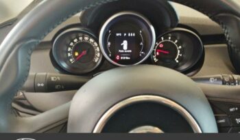 Image illustrative S.u.v. occasion climatisation blanc gelato pastel extra-série Reunion à saisir.