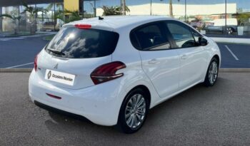 208 occasion Reunion 1.2 puretech 110ch allure s&s 5p, modèle 2018 à vendre.