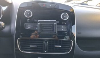 Occasion 974 : Découvrez la version 1.5 dci 75ch energy zen réversible e6c Renault 2018, Reunion.
