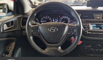 Occasion 974 : Découvrez la version 1.0 t-gdi 100ch intuitive Hyundai 2018, Reunion.