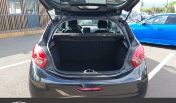 Reunion auto occasion 208 2018 1.6 bluehdi 100ch allure 3p pas chère.