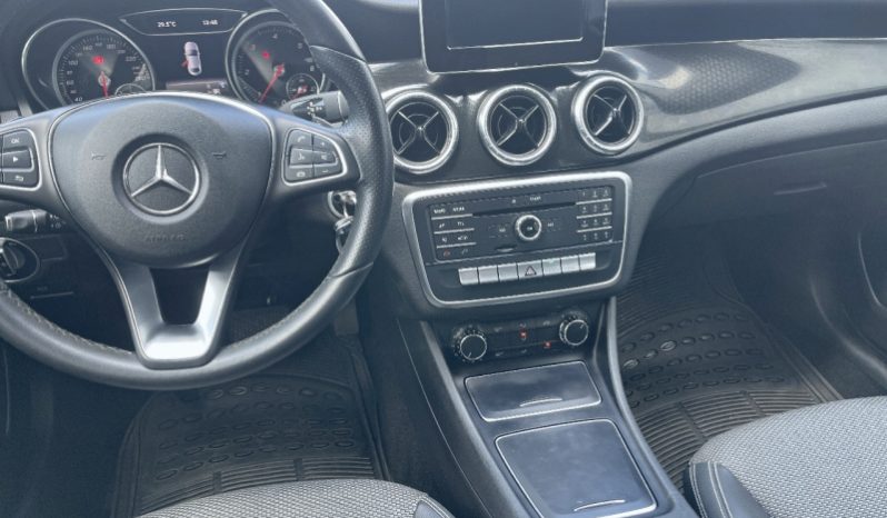 MERCEDES-BENZ CLA 180 d 7G-DCT complet