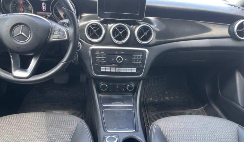 MERCEDES-BENZ CLA 180 d 7G-DCT complet