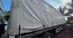 VOLVO FE Remorque polyvalente Lécitrailler plateau + Bache coulissante + porte containers