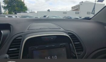 Occasion vehicule Reunion Renault manuelle en vente à La Réunion.