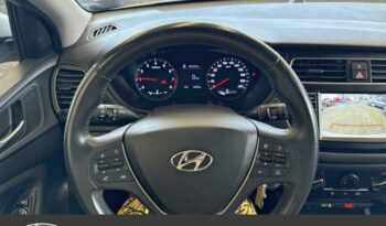 Occasion 974 : Découvrez la version 1.0 t-gdi 120 creative boite automatique Hyundai 2019, Reunion.