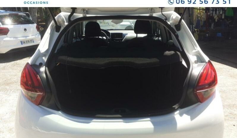 PEUGEOT 208 1.5 BlueHDi 100ch E6.c Active 5p complet