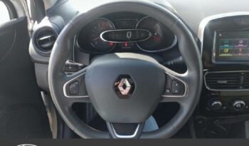 Image illustrative Berline occasion climatisation argenté Reunion à saisir.