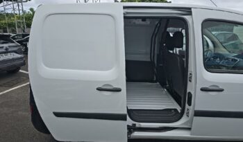 Image illustrative Fourgonnette occasion climatisation blanc minéral Reunion à saisir.