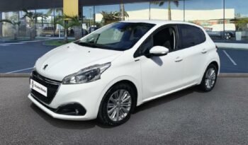 Vente Peugeot 208 1.2 puretech 110ch allure s&s 5p Renault-renault Saint Pierre, La Reunion.