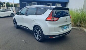 Occasion à vendre : Renault voiture blanc essence 1.3 tce 140ch fap intens edc Reunion