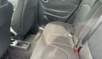 Image illustrative S.u.v. occasion climatisation bleu marine fumé/noir etoilé Reunion à saisir.