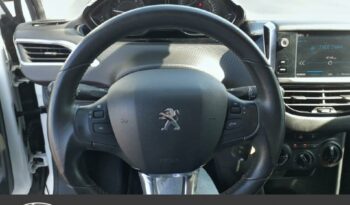 Image illustrative Berline occasion climatisation blanc banquise Reunion à saisir.