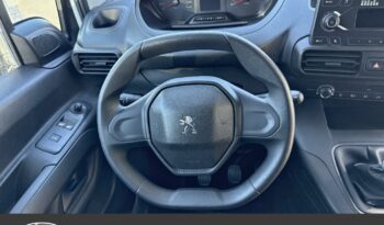 Occasion 974 : Découvrez la version standard 1.6 bluehdi 75ch premium Peugeot 2019, Reunion.