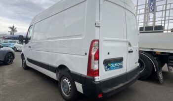 Occasion à vendre : Renault voiture blanc diesel f3300 l2h2 2.3 dci 135ch confort euro6 Reunion