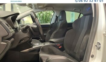 Image illustrative Berline occasion climatisation blanc glacier Reunion à saisir.