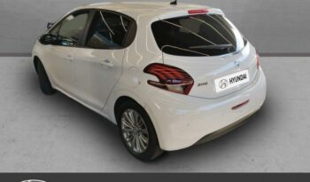 Occasion à vendre : Peugeot voiture blanc banquise essence 1.2 l 82ch style 5p Reunion
