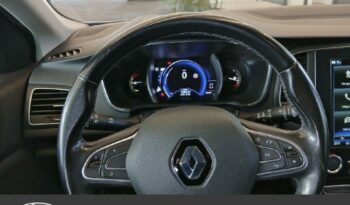 Image illustrative Berline occasion climatisation gris titanium Reunion à saisir.