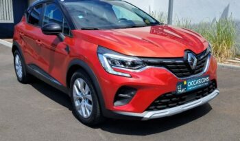 Image illustrative S.u.v. occasion climatisation rouge flamme Reunion à saisir.