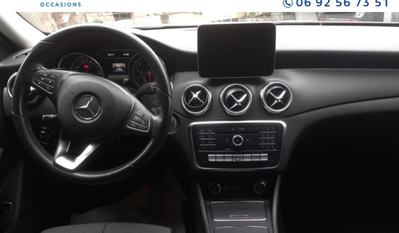 MERCEDES-BENZ GLA 180 122ch complet