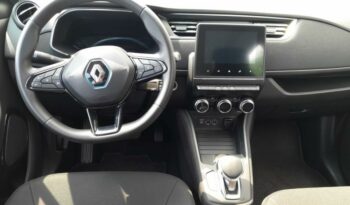 Occasion à vendre : Renault voiture blanc glacier electrique life charge normale r110 achat intégral 4cv Reunion