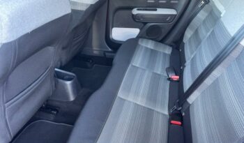 Image illustrative Berline occasion climatisation rouge rubi - noir onyx Reunion à saisir.