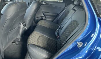 Image illustrative S.u.v. occasion climatisation bleu galaxie métallisé Reunion à saisir.