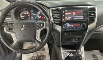 Occasion à vendre : Mitsubishi voiture graphite grey diesel 2.2 di-d 150ch club cab instyle Reunion