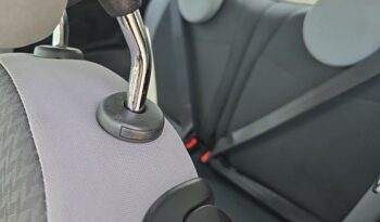 Image illustrative Berline occasion climatisation bossa nova white pastel Reunion à saisir.