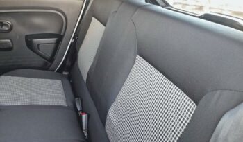 Image illustrative Berline occasion climatisation blanc cristal Reunion à saisir.