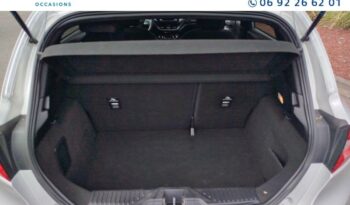 Occasion 974 : Découvrez la version 1.0 ecoboost 100ch stop&start st-line 5p euro6.2 Ford 2020, Reunion.