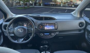 Occasion à vendre : Toyota voiture gris atlas hybride : essence/electrique 100h france 5p my19 Reunion