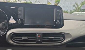 Image illustrative Petite Voiture/citadine occasion climatisation dragon red toit noir Reunion à saisir.