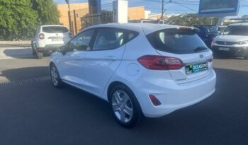 Occasion à vendre : Ford voiture blanc diesel 1.5 dsl 85ch essential Reunion