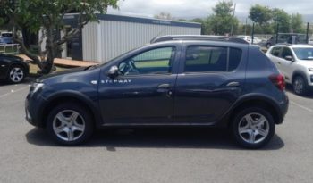 Occasion à prix réduit chez Renault-renault Saint Pierre : Vente berline 2020, berline à La Reunion.