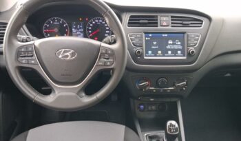 Occasion à vendre : Hyundai voiture sleek silver métal essence 1.0 t-gdi 100ch initiale Reunion