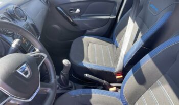 Occasion vehicule Reunion Dacia manuelle en vente à La Réunion.